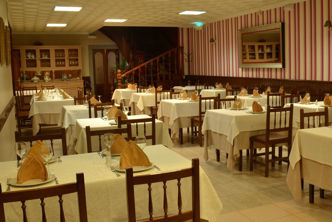 Hostal-Restaurante Paris Форкарей Экстерьер фото